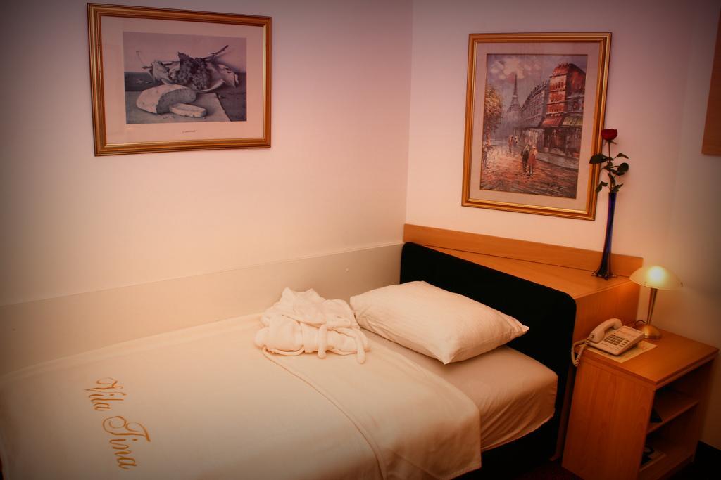 Hotel Vila Tina Zagreb Exterior foto