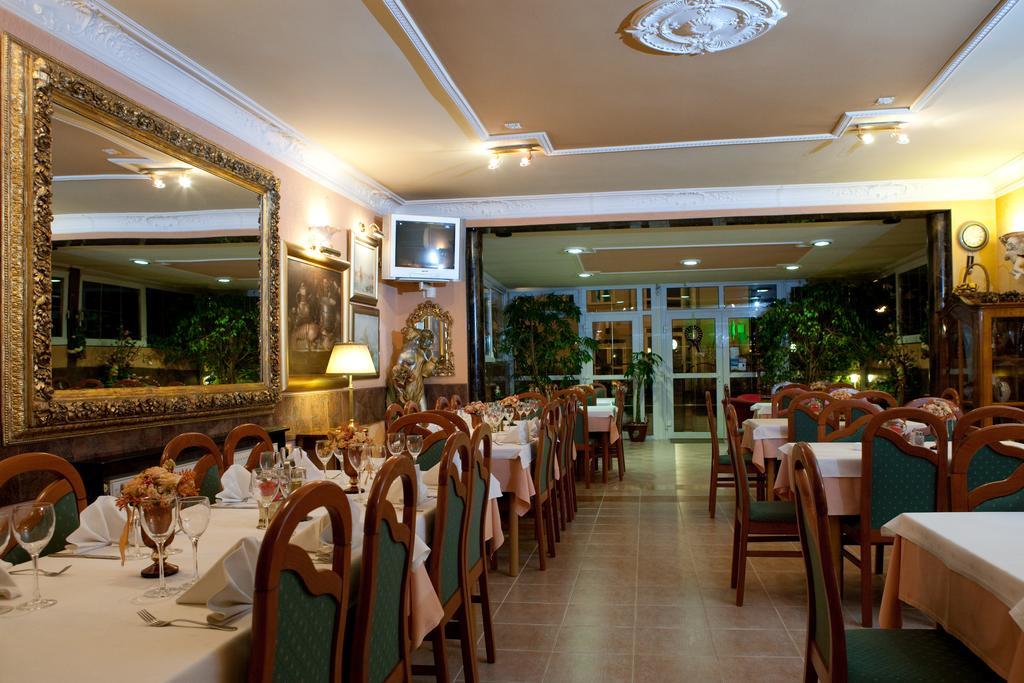 Hotel Vila Tina Zagreb Exterior foto